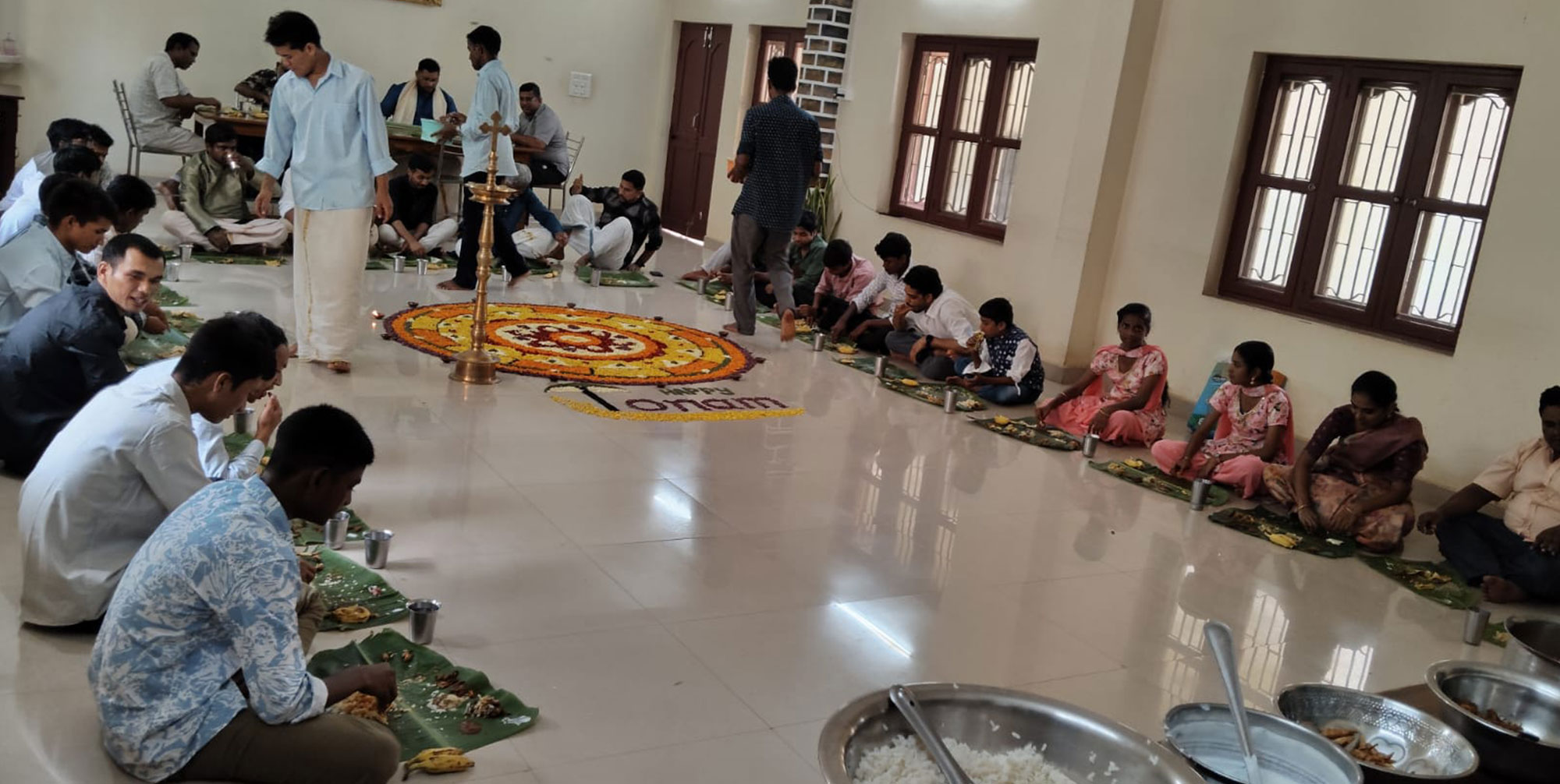 ST. JOSEPH OF CUPERTINO FRANCISCAN ASHRAM CELEBRATES ONAM WITH  FRATERNAL JOY
